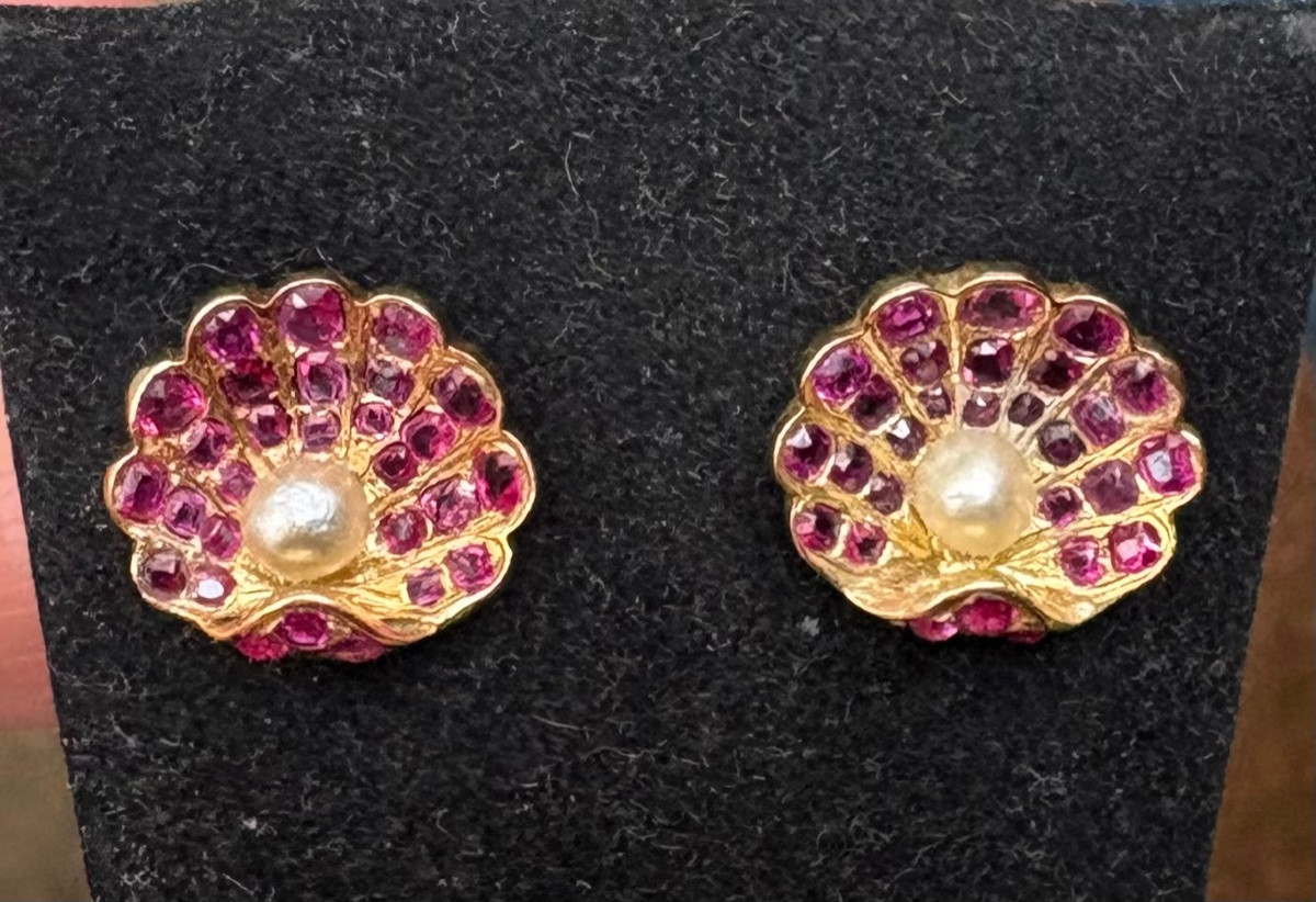 Rubis And Gold Earrings-photo-7