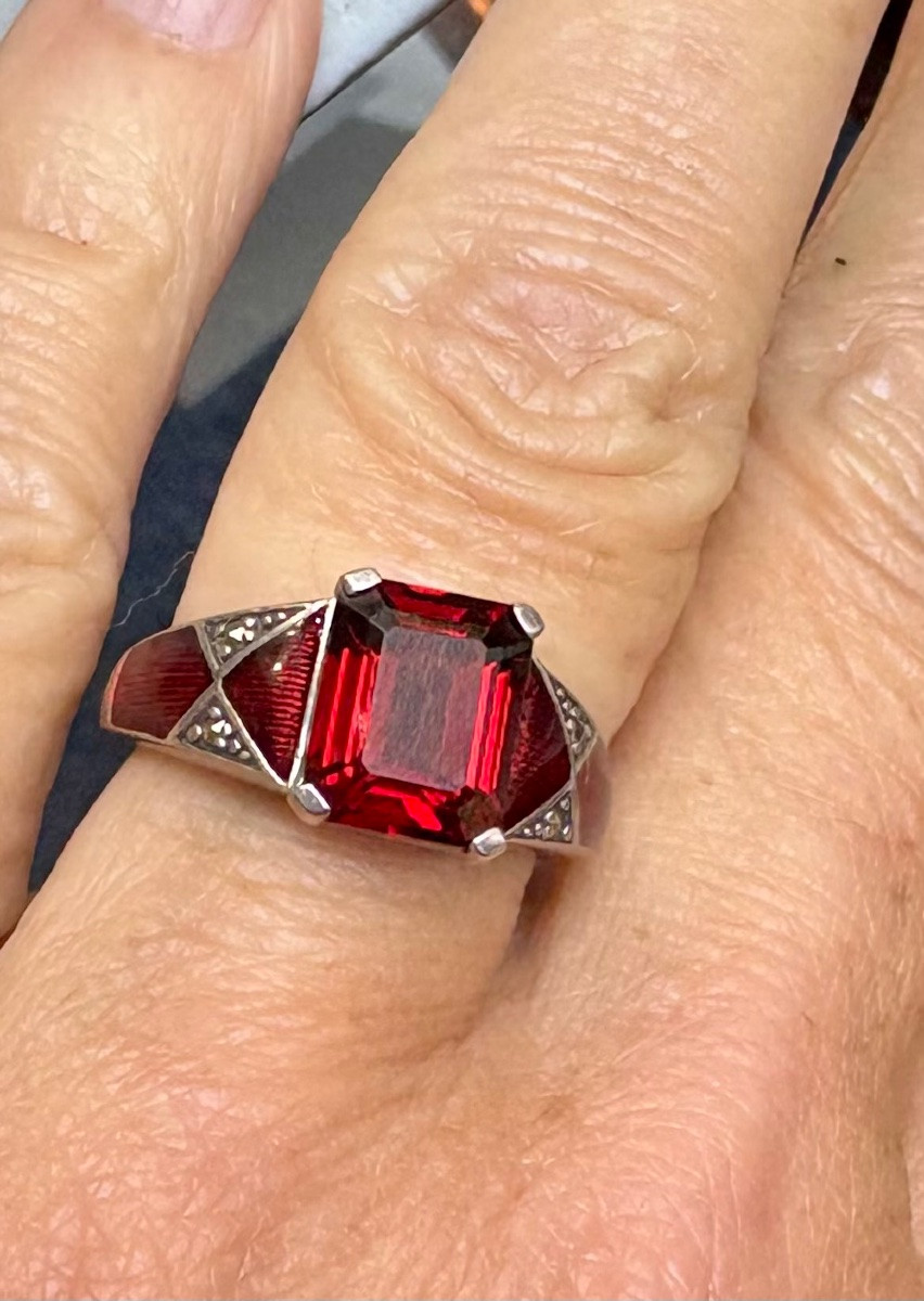 Silver Ring With Garnet And Marcasite Enamel-photo-5
