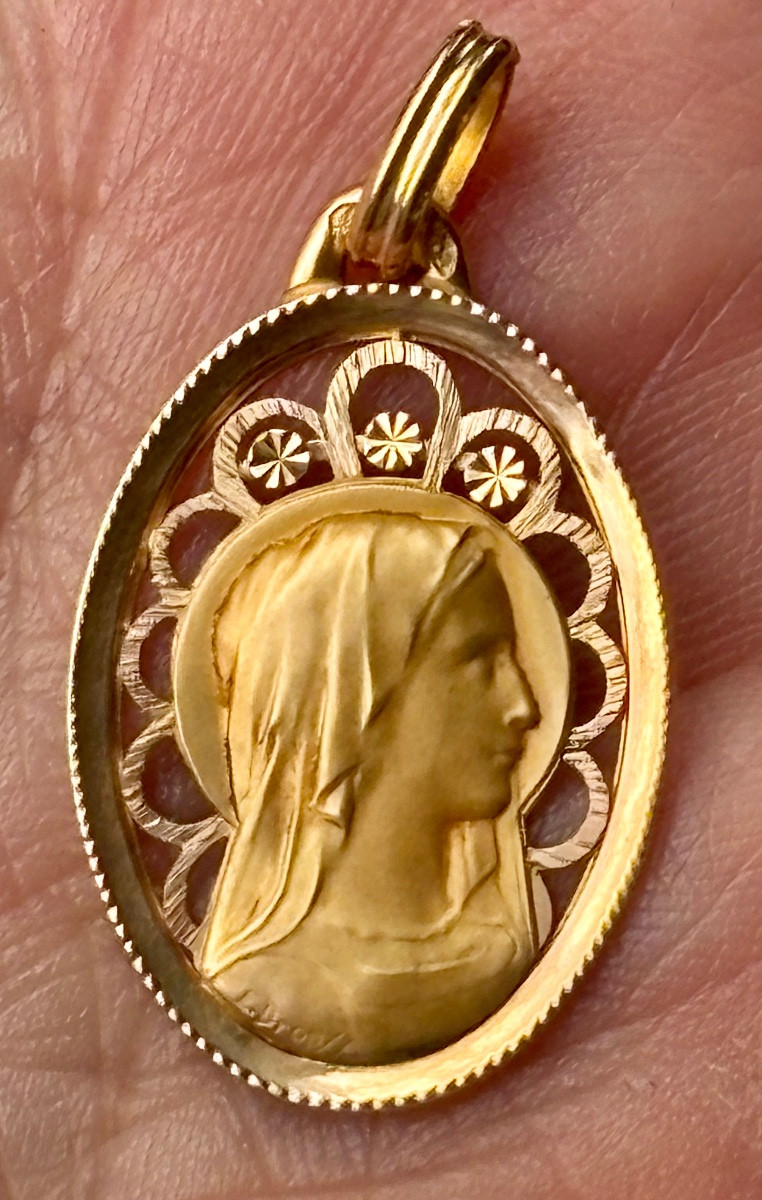 Médaille vierge or 18 carats signée Dropsy-photo-2