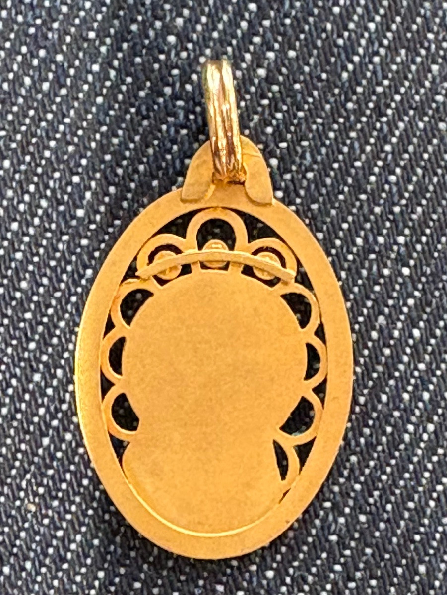 Médaille vierge or 18 carats signée Dropsy-photo-6