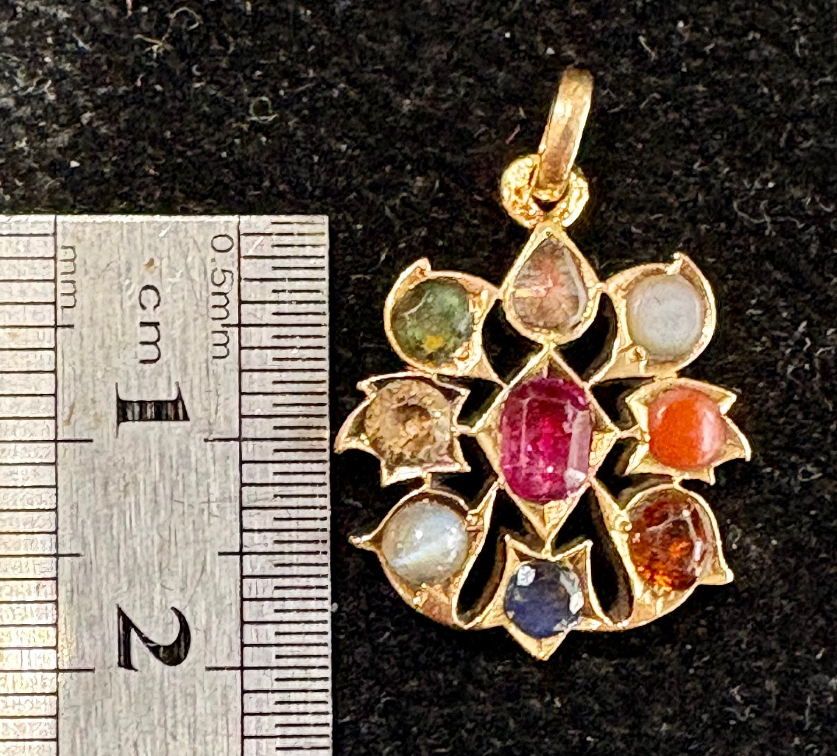 Pendentif navaratna or 18ct -photo-2