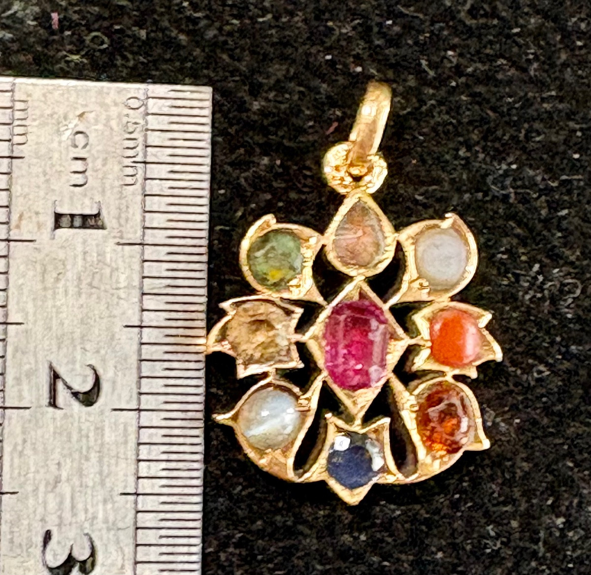 Pendentif navaratna or 18ct -photo-2