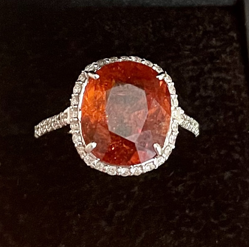 White Gold Diamond Garnet Mandarin Ring
