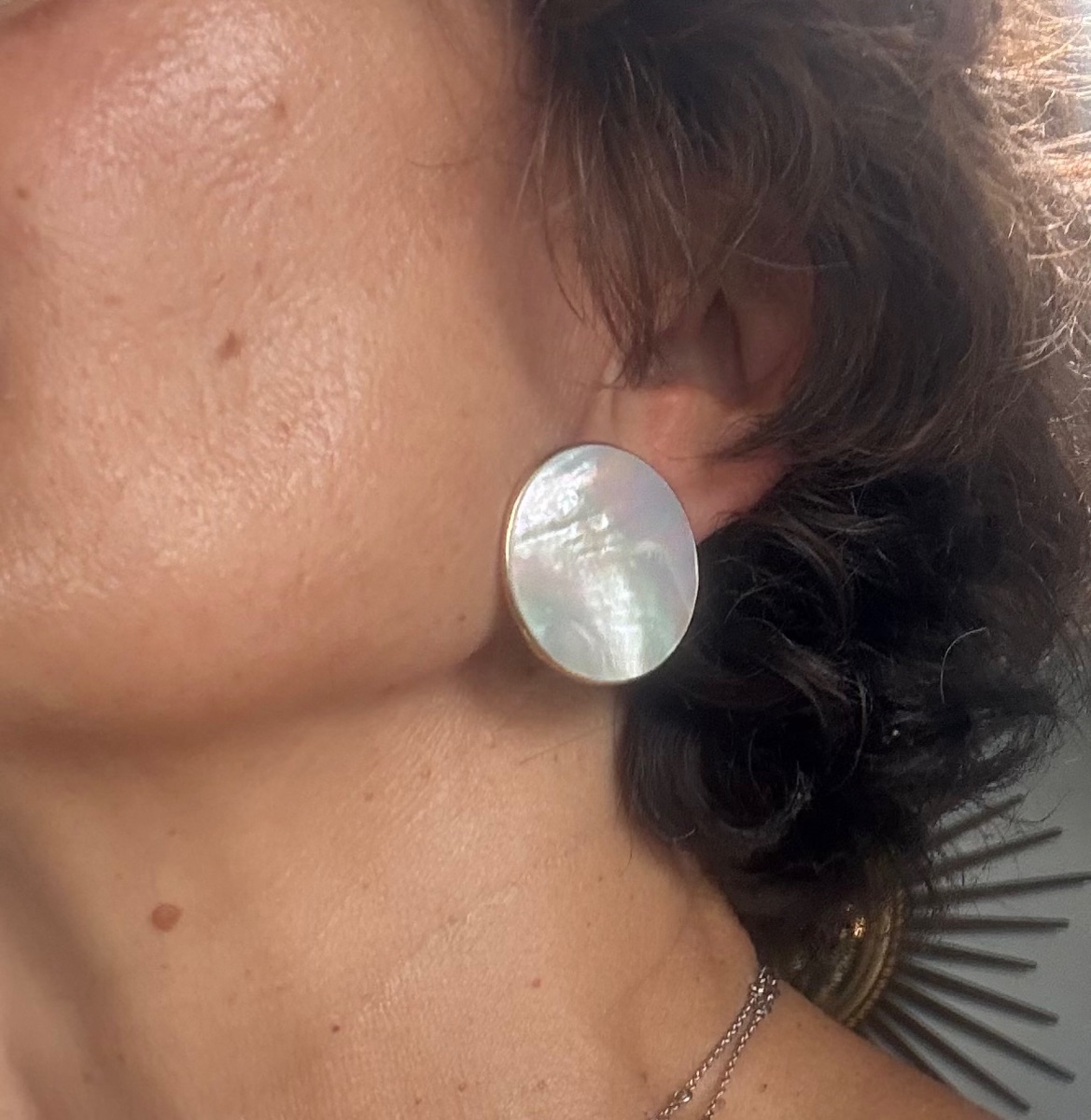 Mother-of-pearl And Vermeil Earrings -photo-3