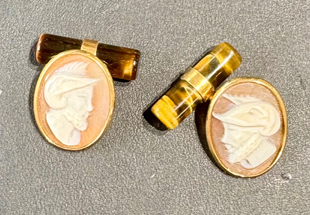 Gold Cameo Cufflinks -photo-1