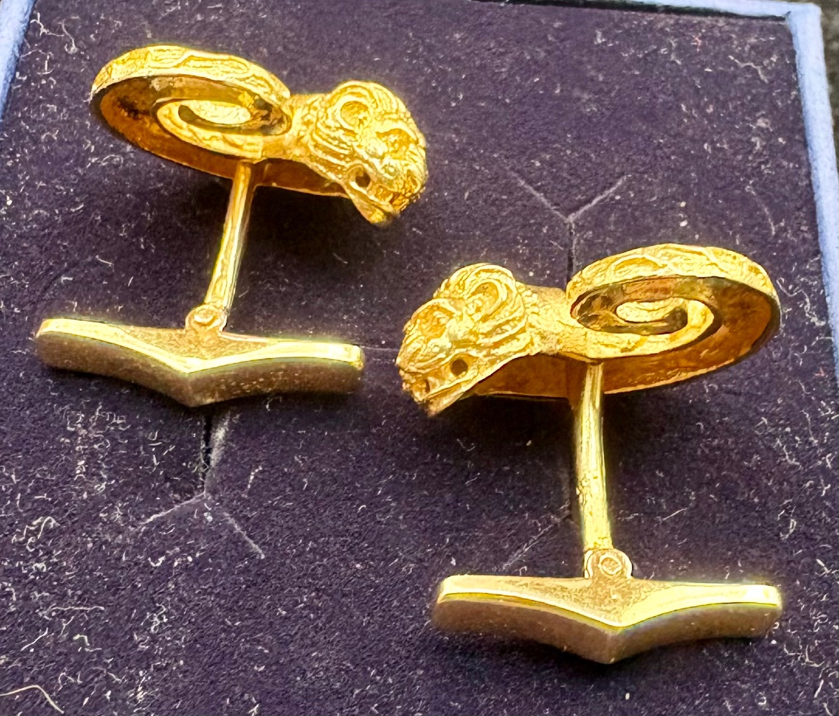 Ram-motif Cufflinks-photo-1