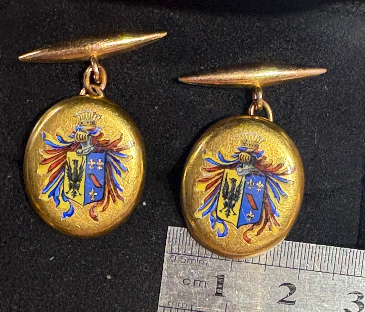 18k Gold Cufflinks With Enamel-photo-4