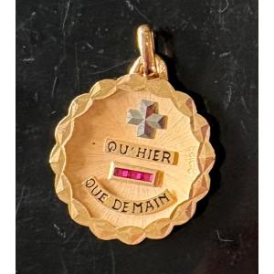 Augis Love Medal 18cts Gold