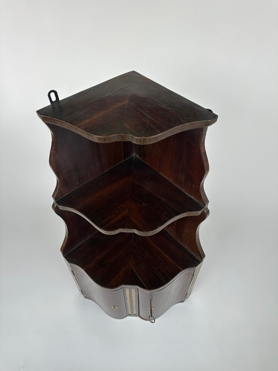 18th-century Corner Hanging Shelf-photo-5