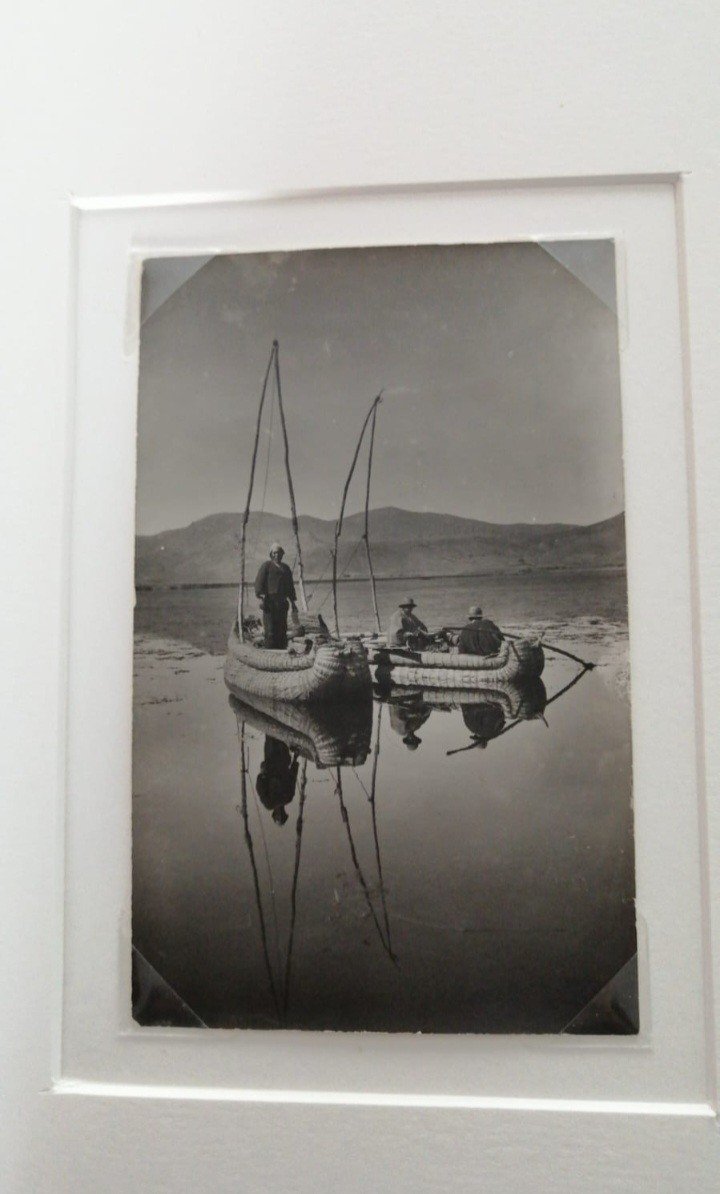 Rest After Fishing. Lake Titicaca. Puno. Martin Chambi. Peru. -photo-4