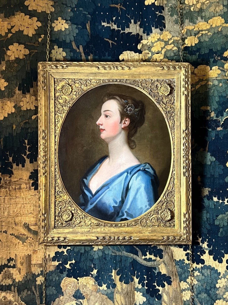 18th Century British Portrait Of An Elegant Lady