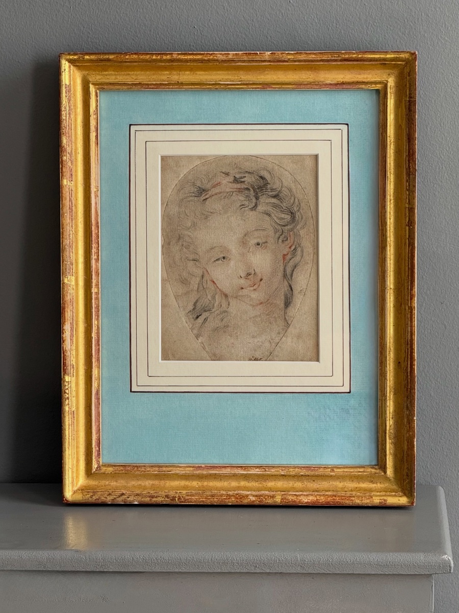DESSIN REPRÉSENTANT UNE TÊTE DE BELLE FEMME, ÉCOLE FRANÇAISE DU XVIIIe SIÈCLE