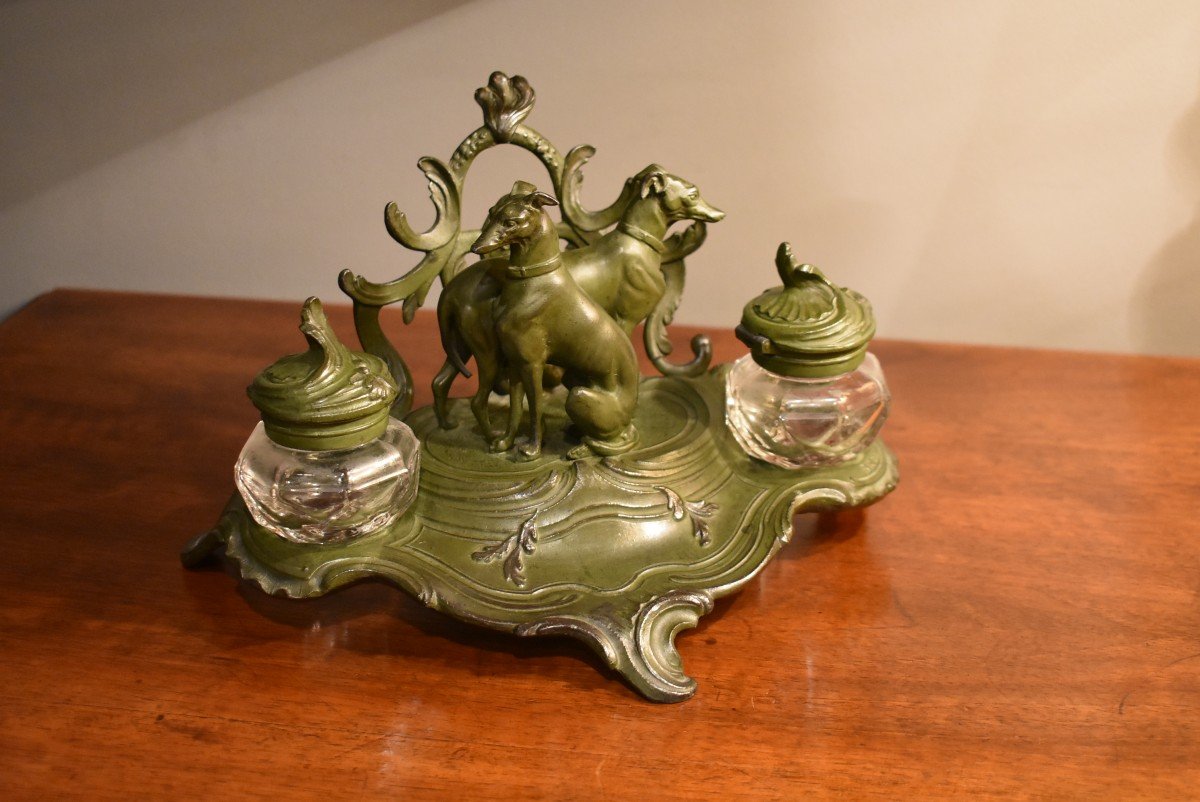 Inkwell In Regulates Green Patina