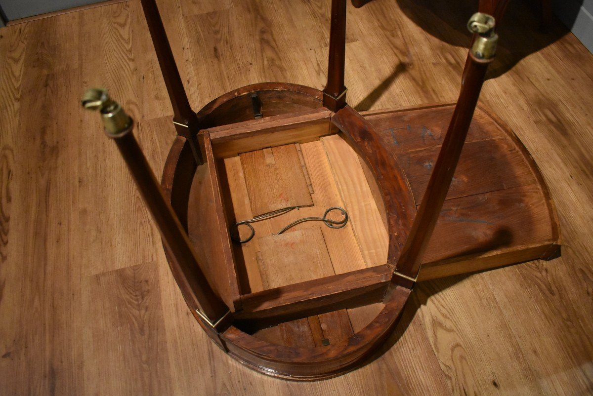 Oval Table With Several Functions-photo-8