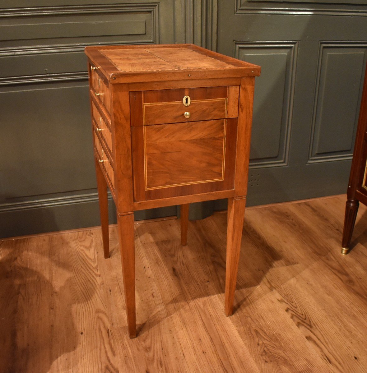 Louis XVI Bedside Table In Marquetry-photo-4