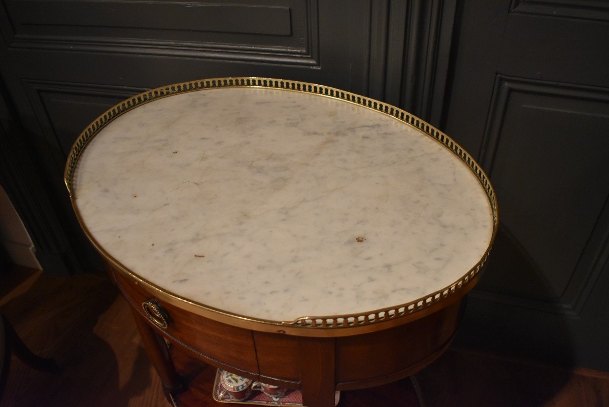 Oval Mahogany Side Table-photo-1