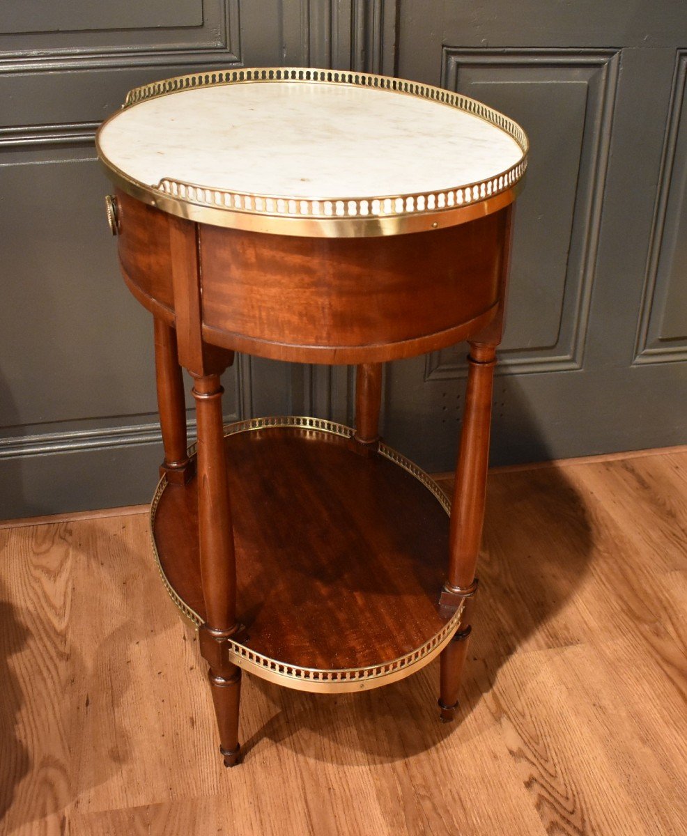 Oval Mahogany Side Table-photo-4