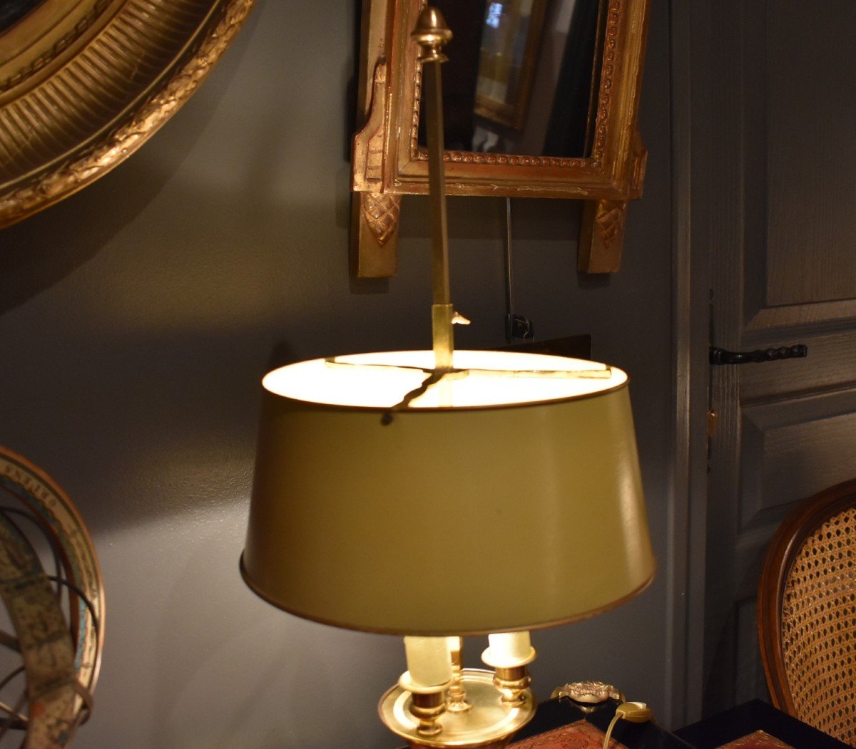 Bouillotte Lamp With Ivory Lampshade-photo-4