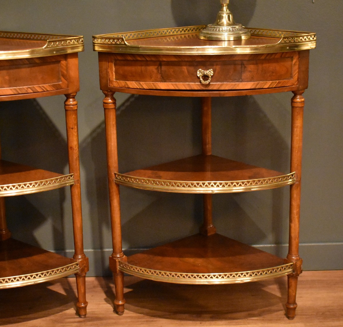 Pair Of Corner Consoles-photo-3