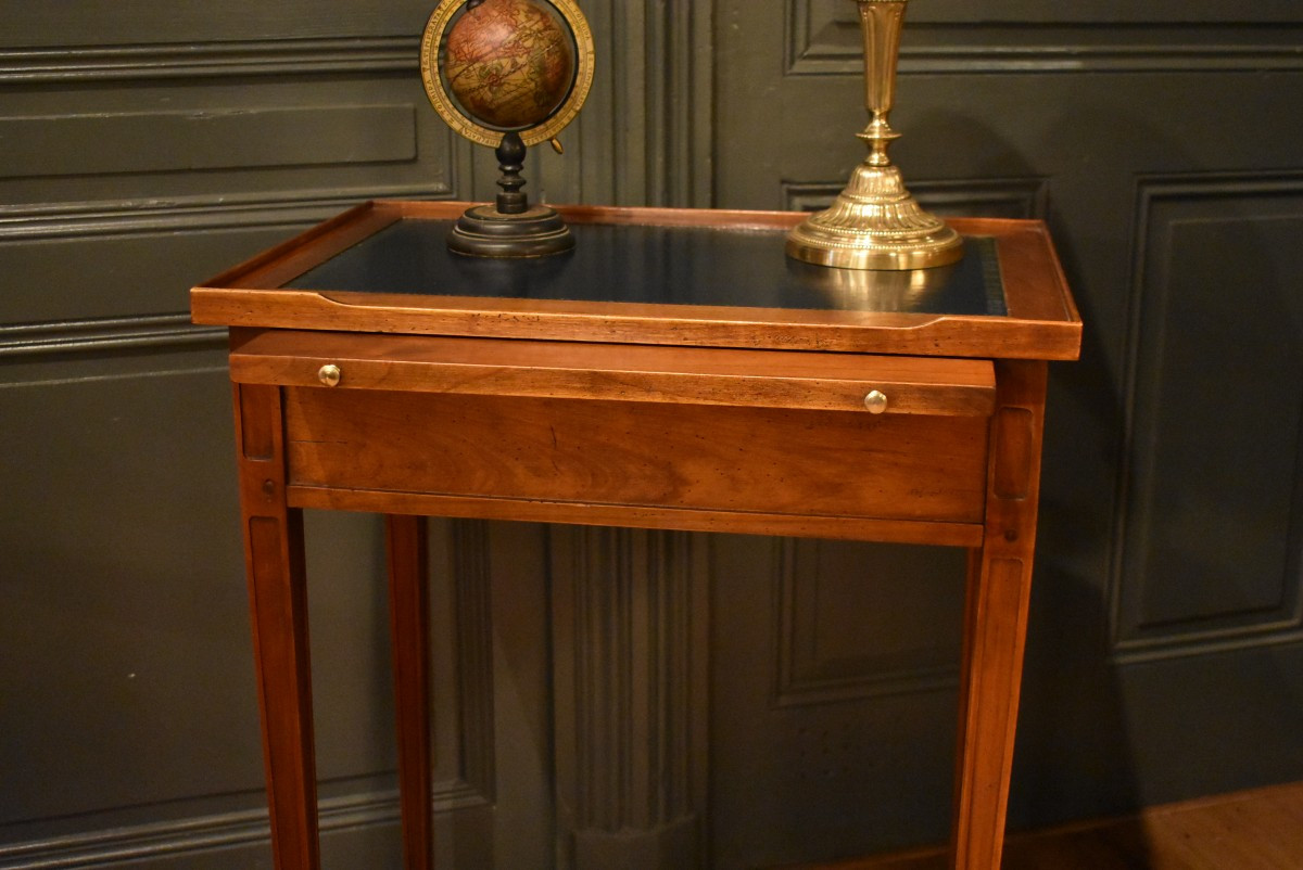 Petite table  d'appoint de style Louis XVI-photo-3