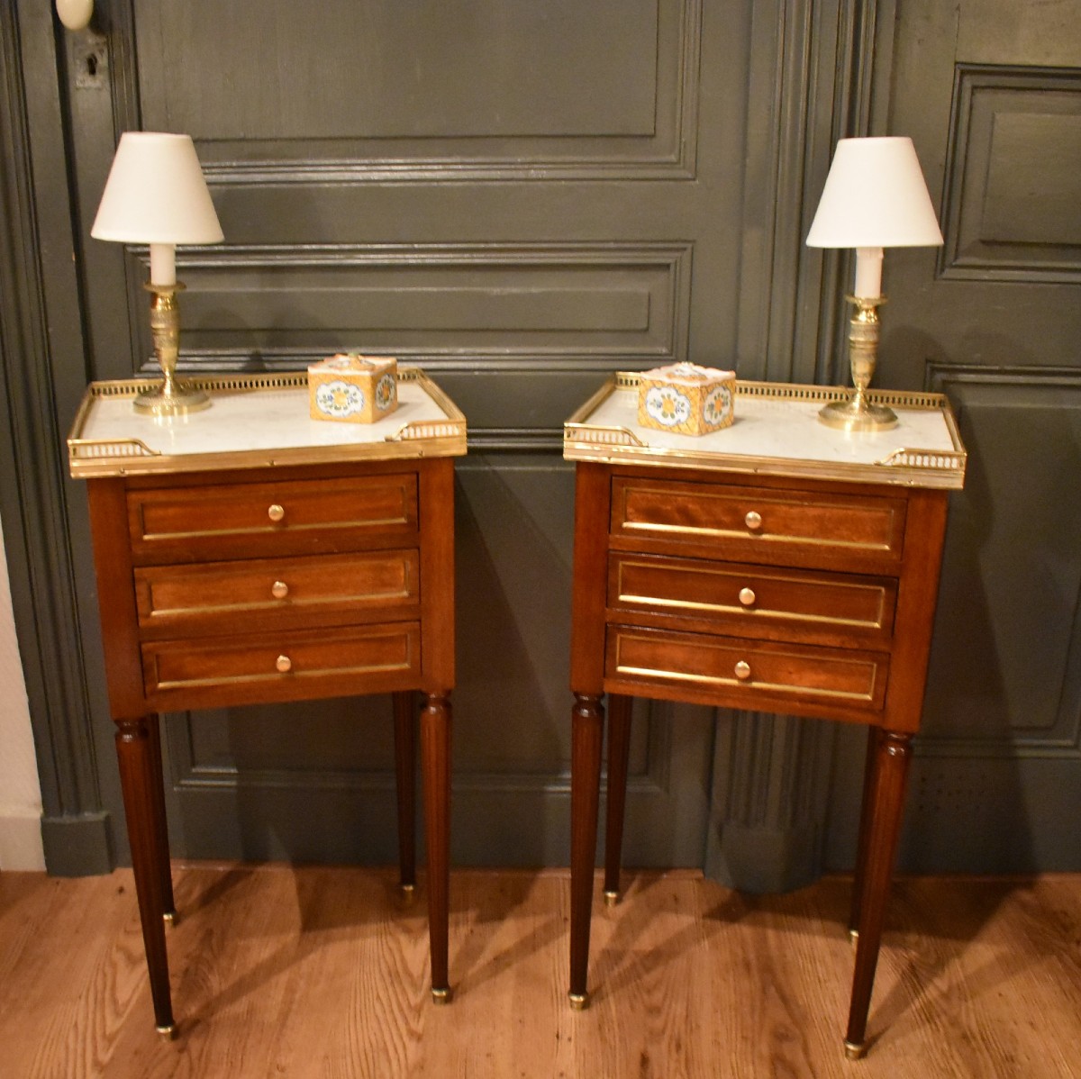 Paire de chevets de style Louis XVI-photo-2