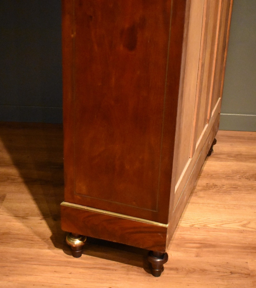 Louis XVI Style Mahogany Bookcase-photo-5