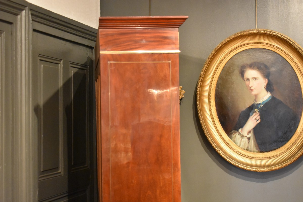 Louis XVI Style Mahogany Bookcase-photo-6