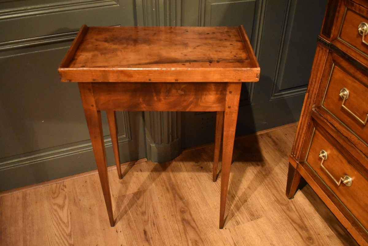 Walnut Side Table-photo-4