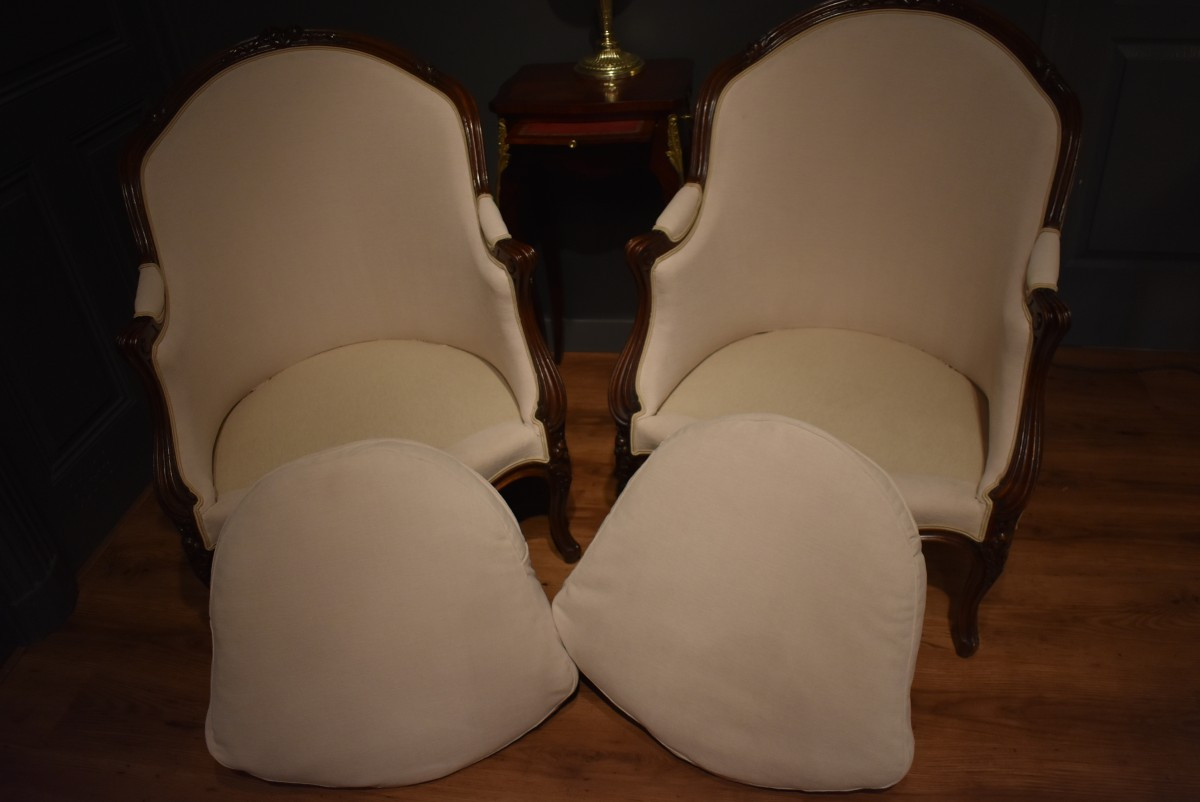 Pair Of Walnut Bergere Chairs-photo-2