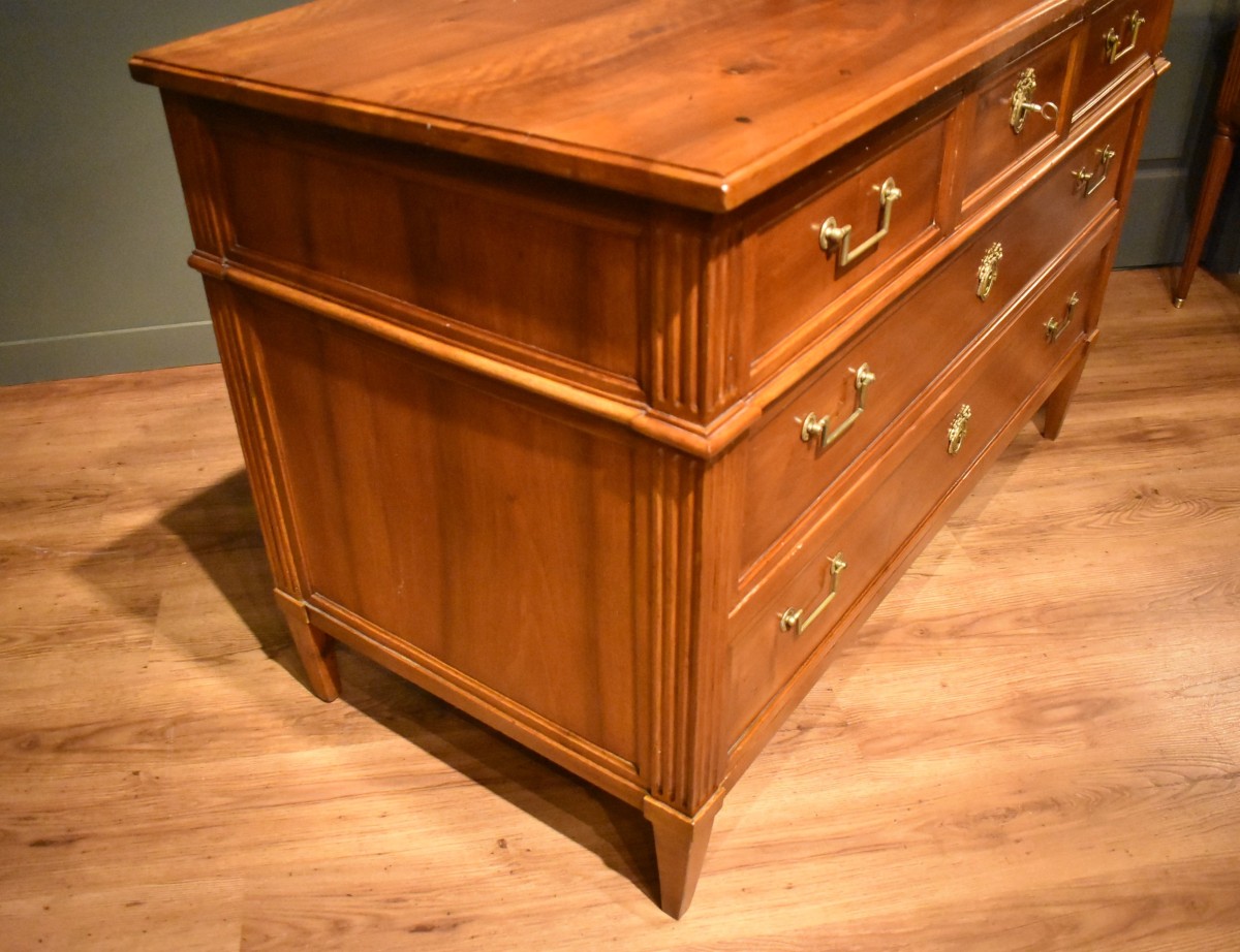 Louis XVI Walnut Chest Of Drawers-photo-5