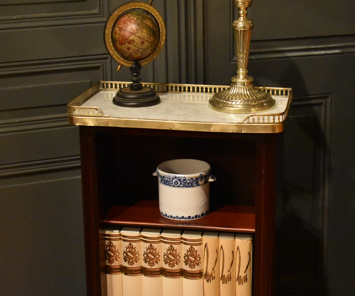 Small Louis XVI Style Bibus-photo-3