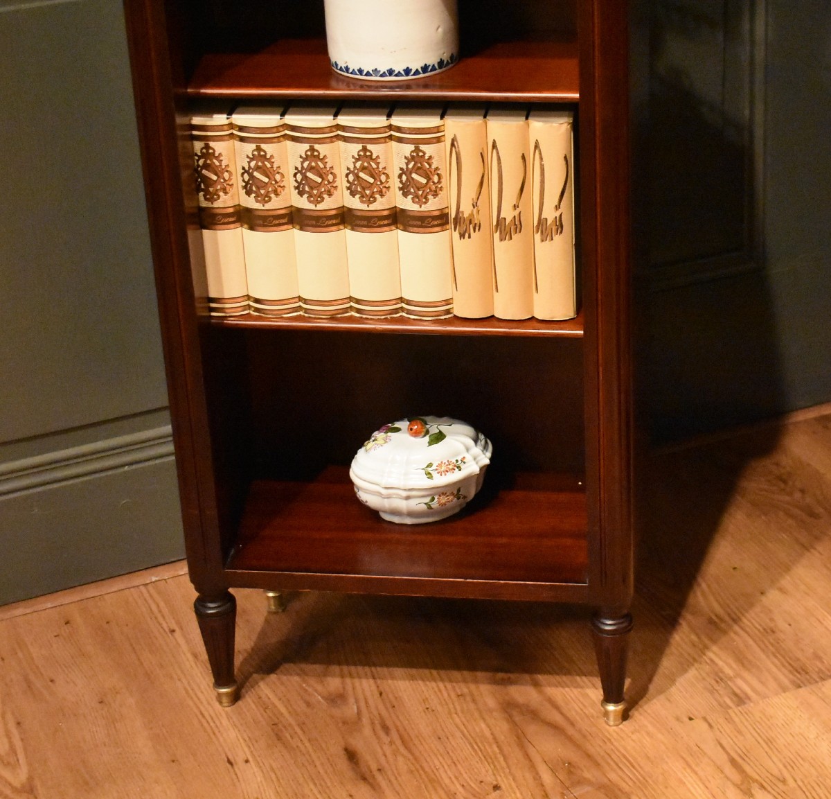 Small Louis XVI Style Bibus-photo-4