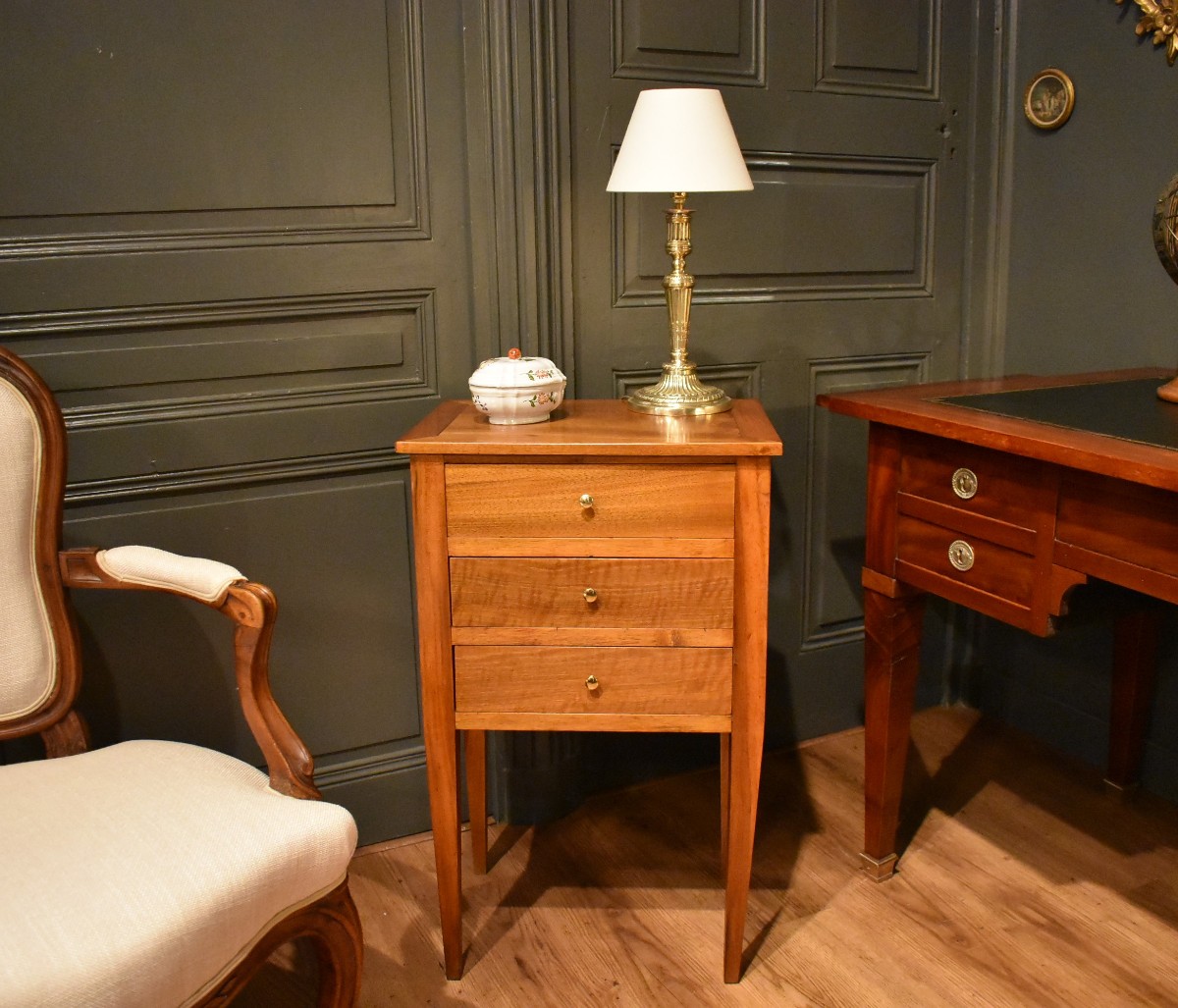 Walnut Bedside Table-photo-2