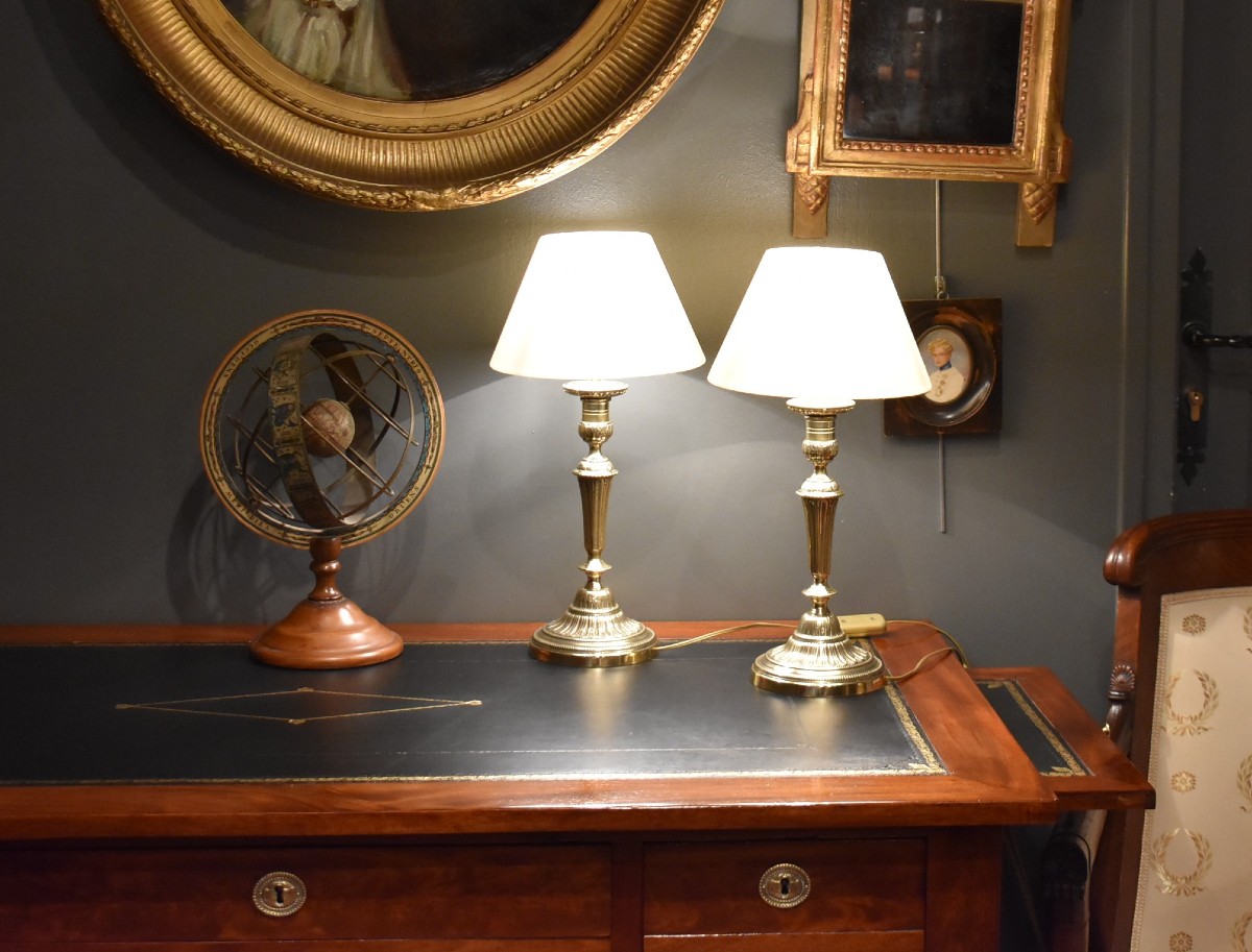 Paire de lampes en bronze