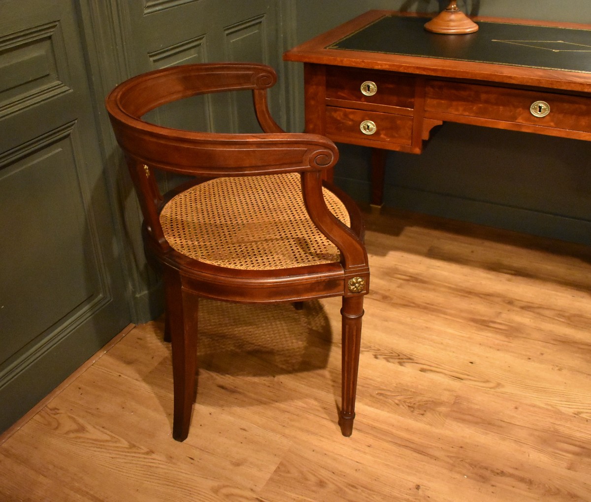 Fauteuil de bureau de style Louis XVI-photo-1