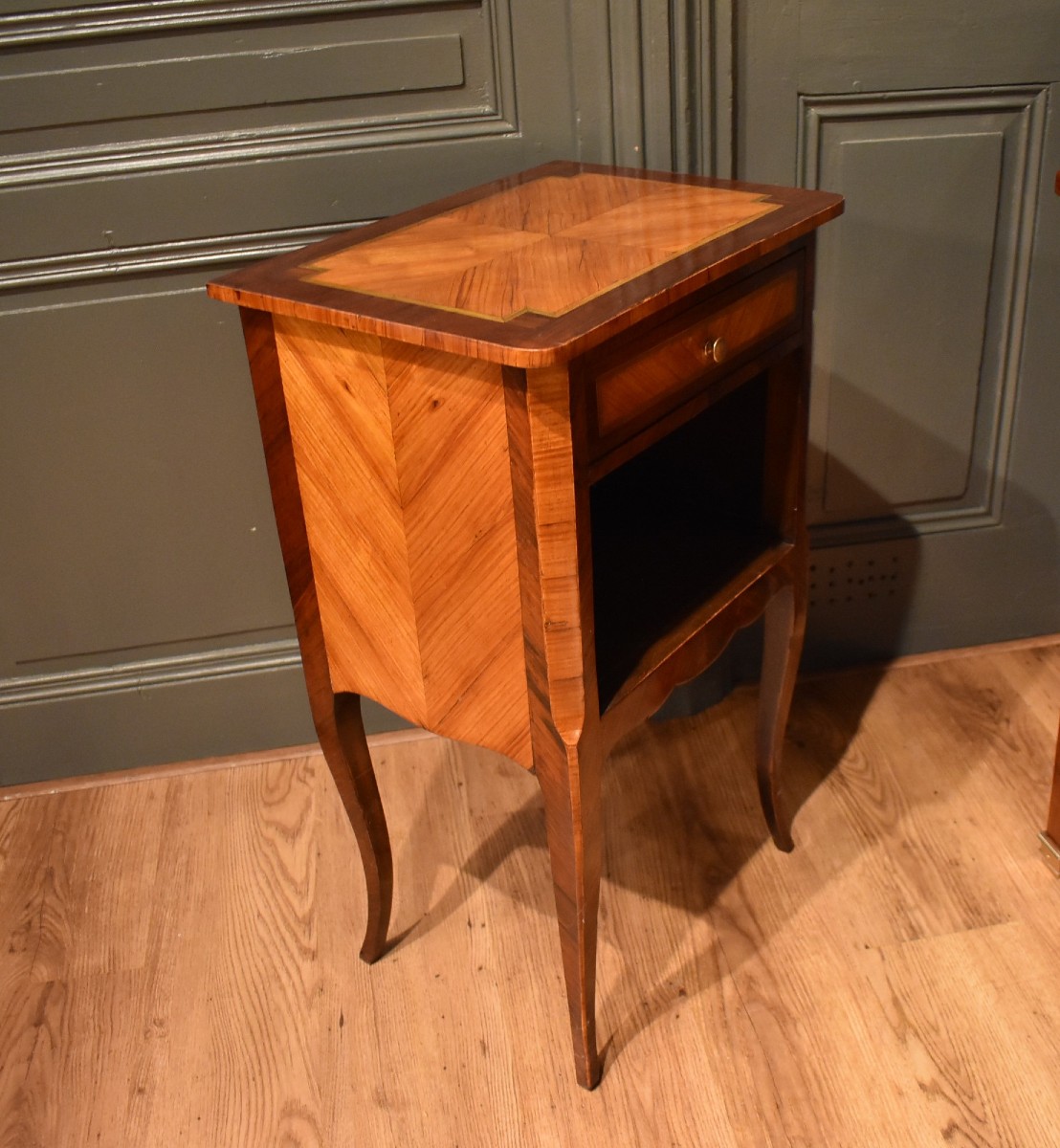 Chevet en marqueterie-photo-3