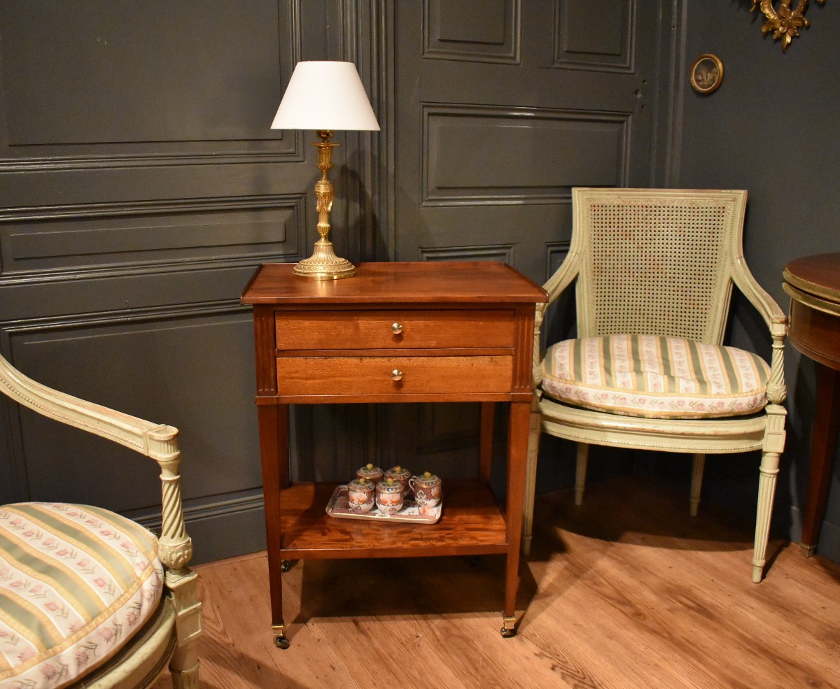 Table chiffonnière de style Louis XVI