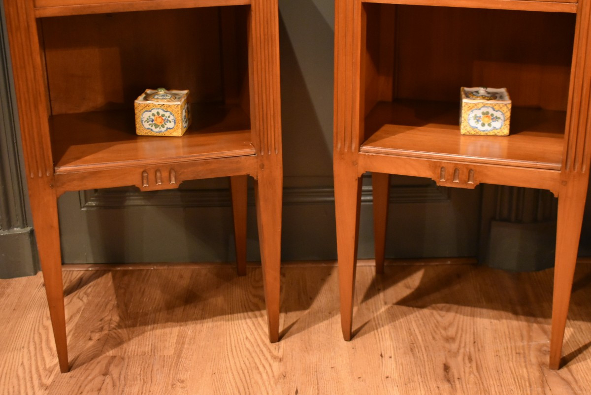 Paire de chevets de style Louis XVI-photo-1