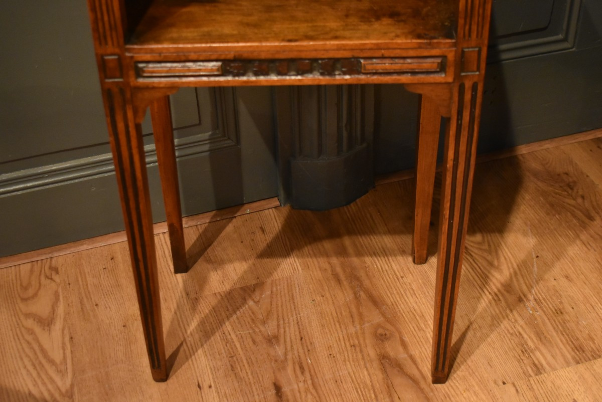 Small Walnut Bedside Table-photo-3
