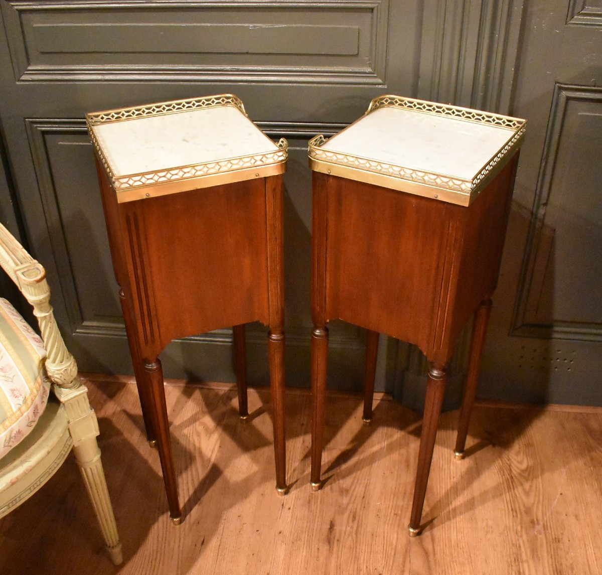 Paire de petits chevets de style Louis XVI-photo-6