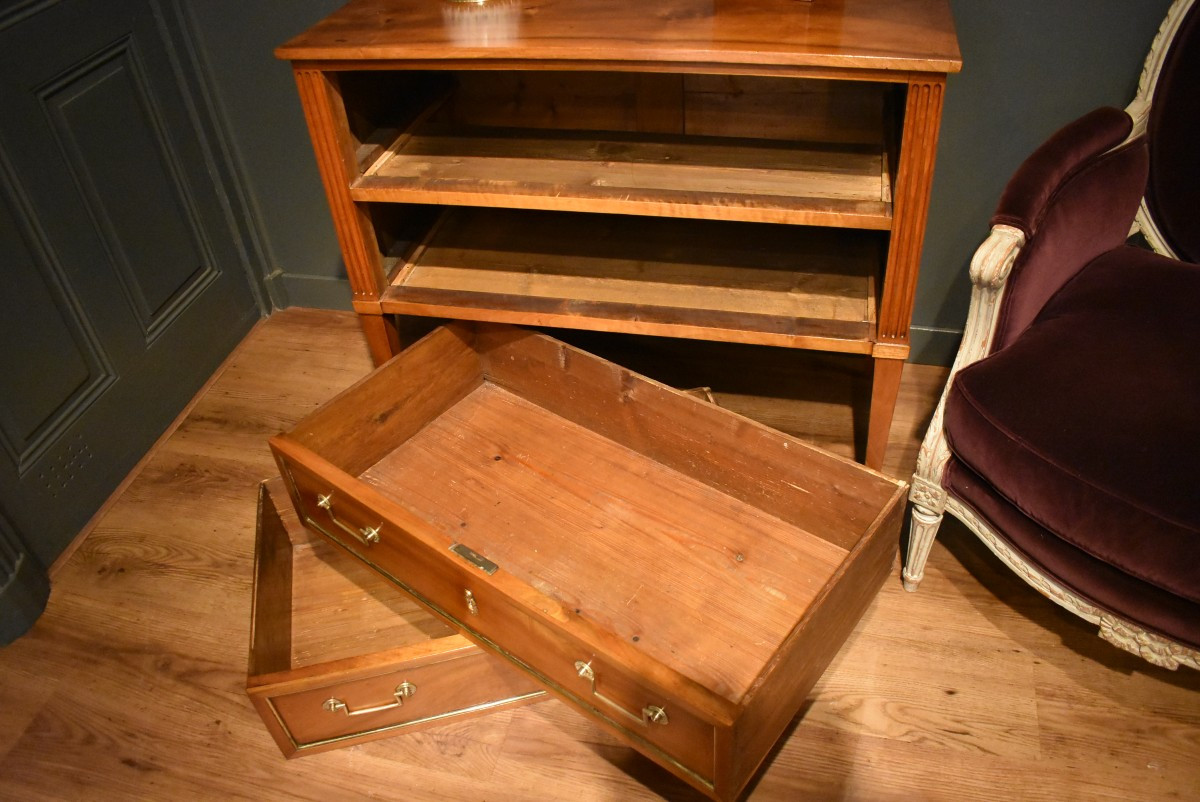 Commode sauteuse en noyer-photo-2