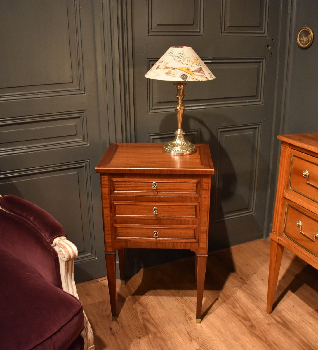 Table d'appoint de style Louis XVI