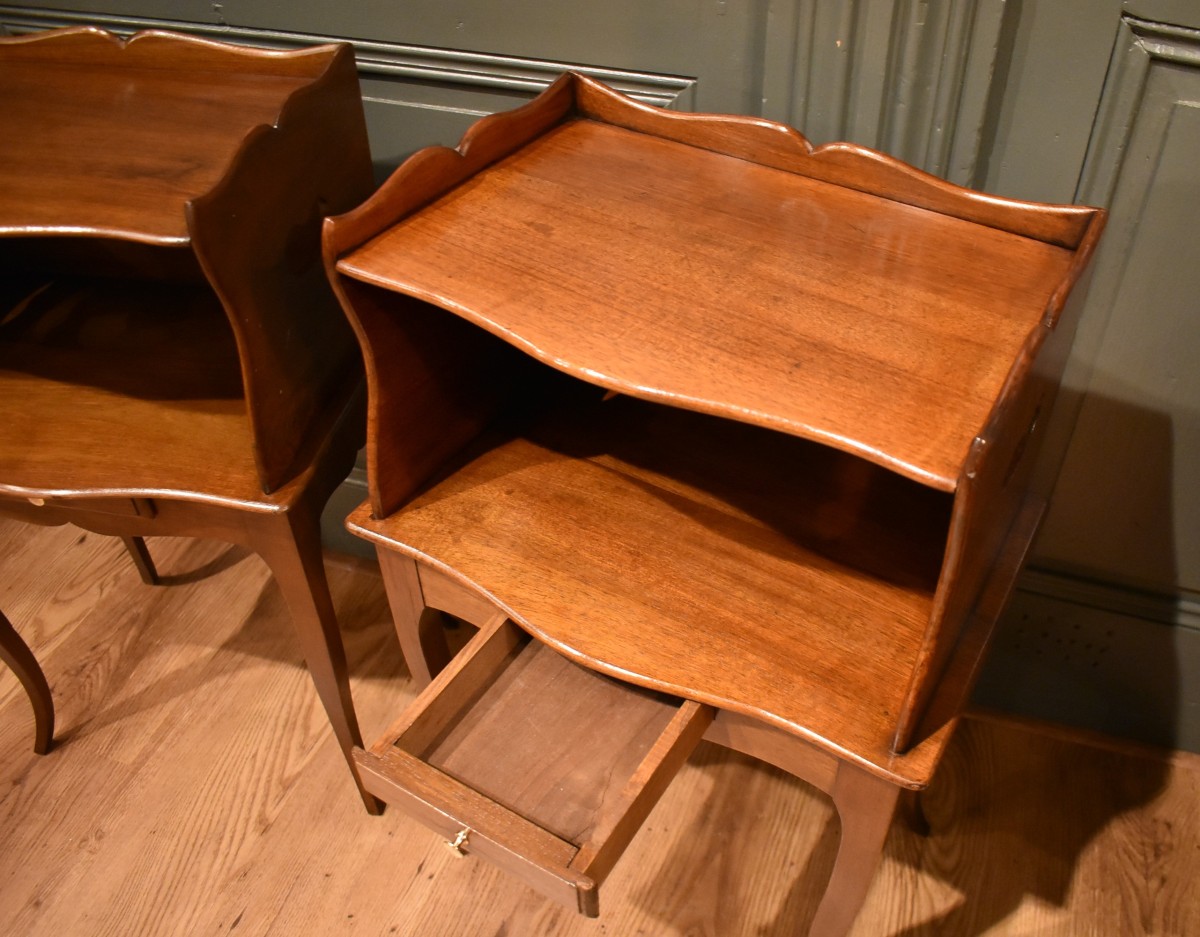 Pair Of Louis XV Style Bedside Tables In Walnut-photo-1