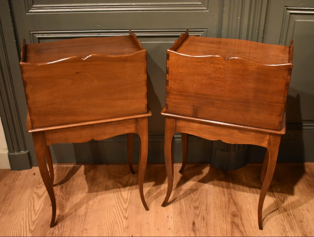 Pair Of Louis XV Style Bedside Tables In Walnut-photo-5