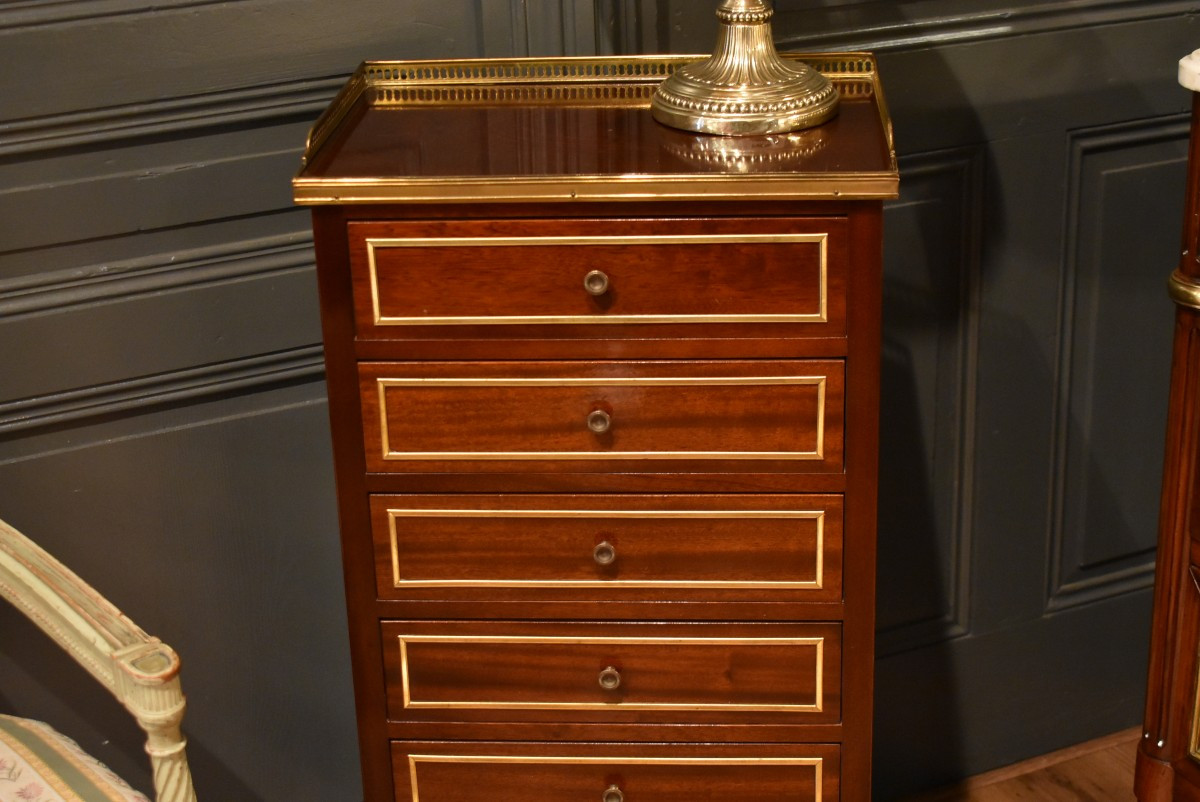 Louis XVI Style Week Organizer-photo-3