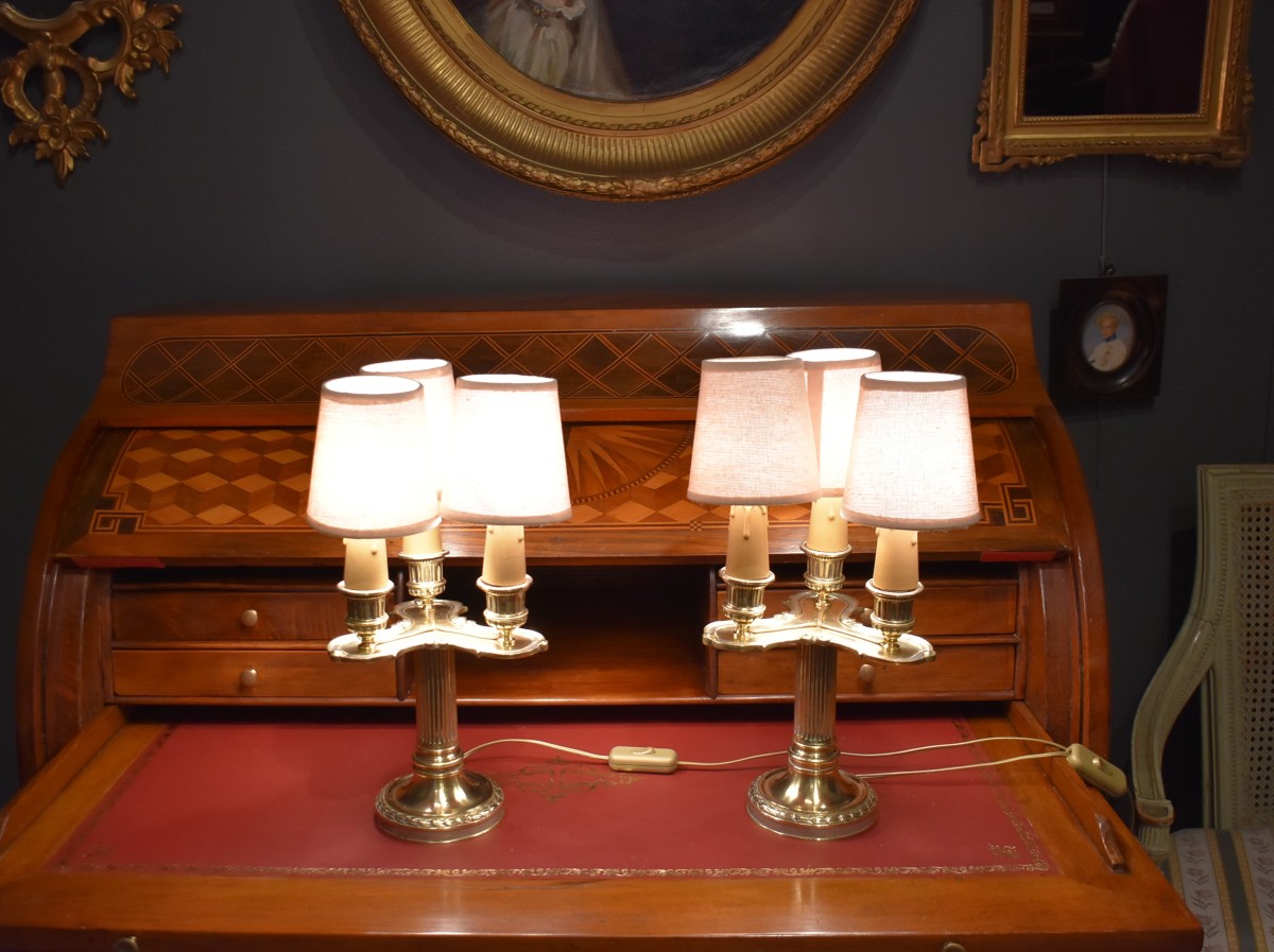 Paire de lampes bougeoirs de style Louis XVI