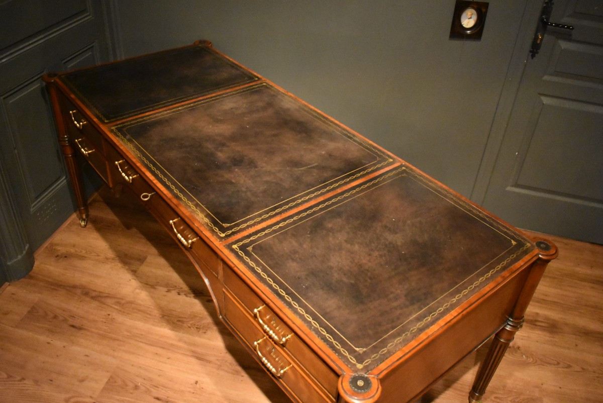 Large Louis XVI Style Desk-photo-2
