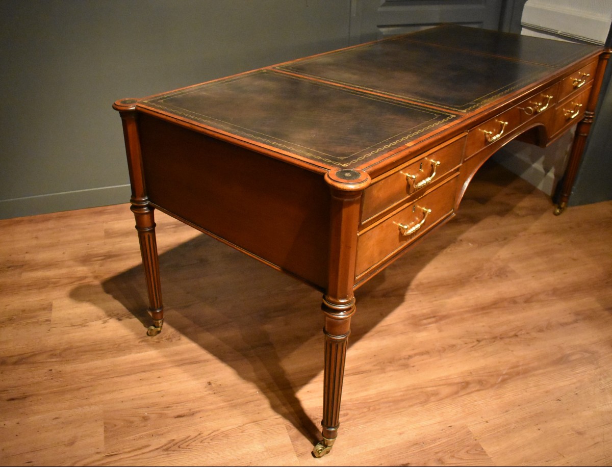 Large Louis XVI Style Desk-photo-6