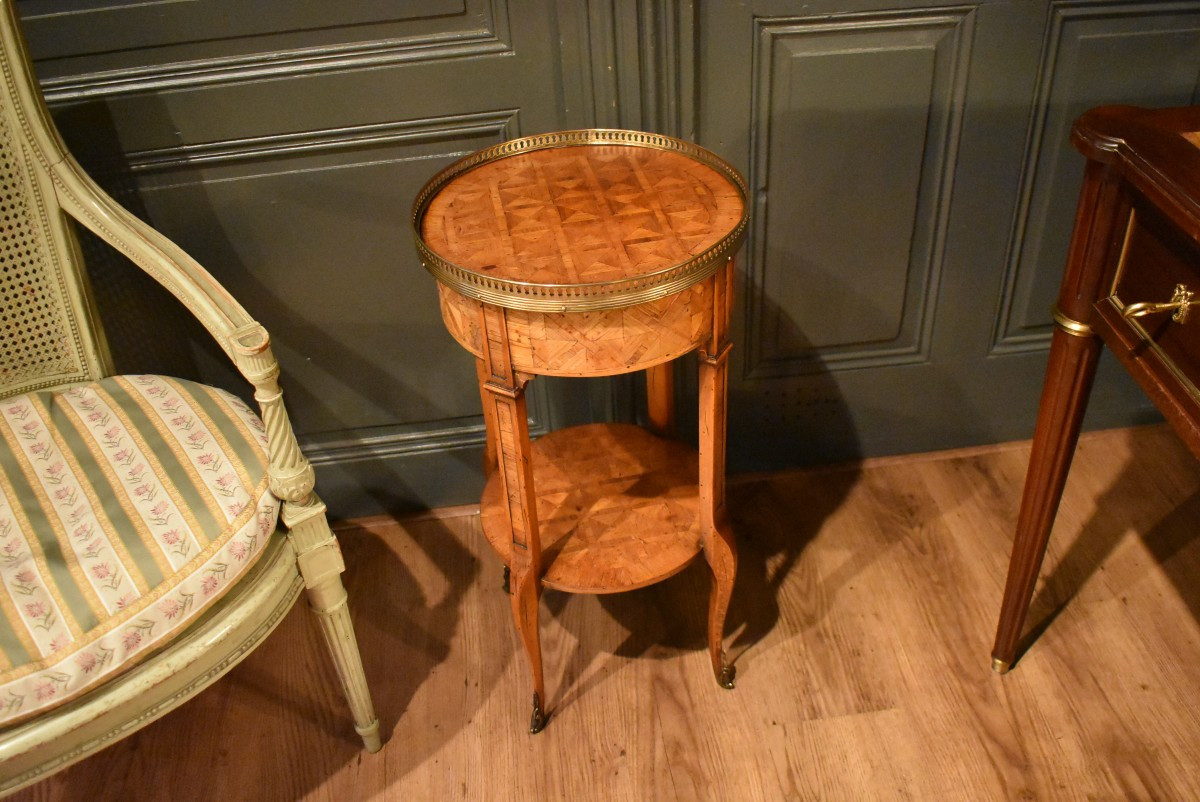 Small Marquetry Side Table-photo-7