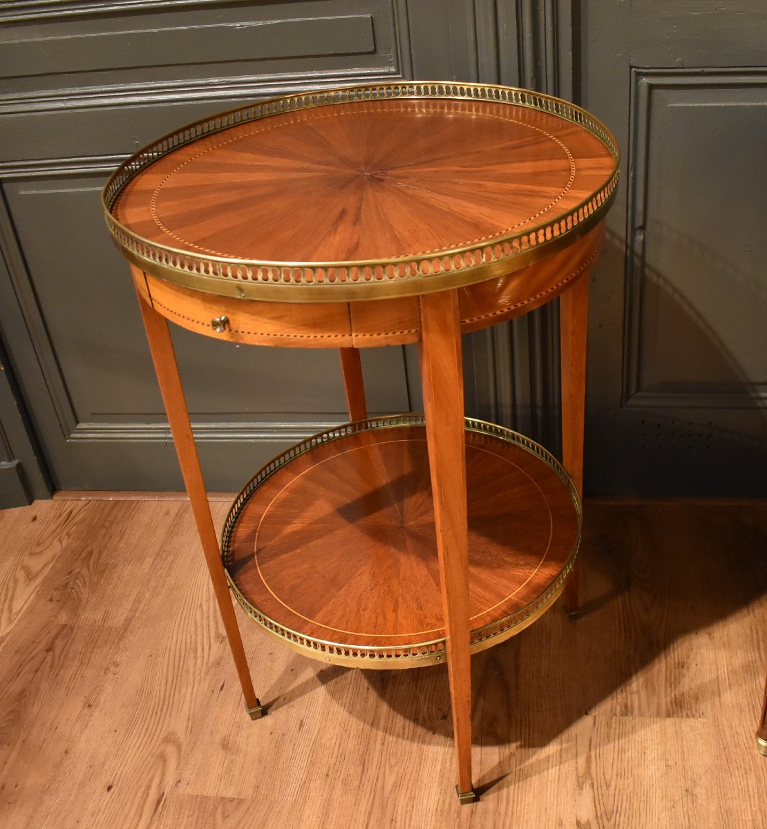 Table à deux plateaux  de style Louis XVI-photo-6